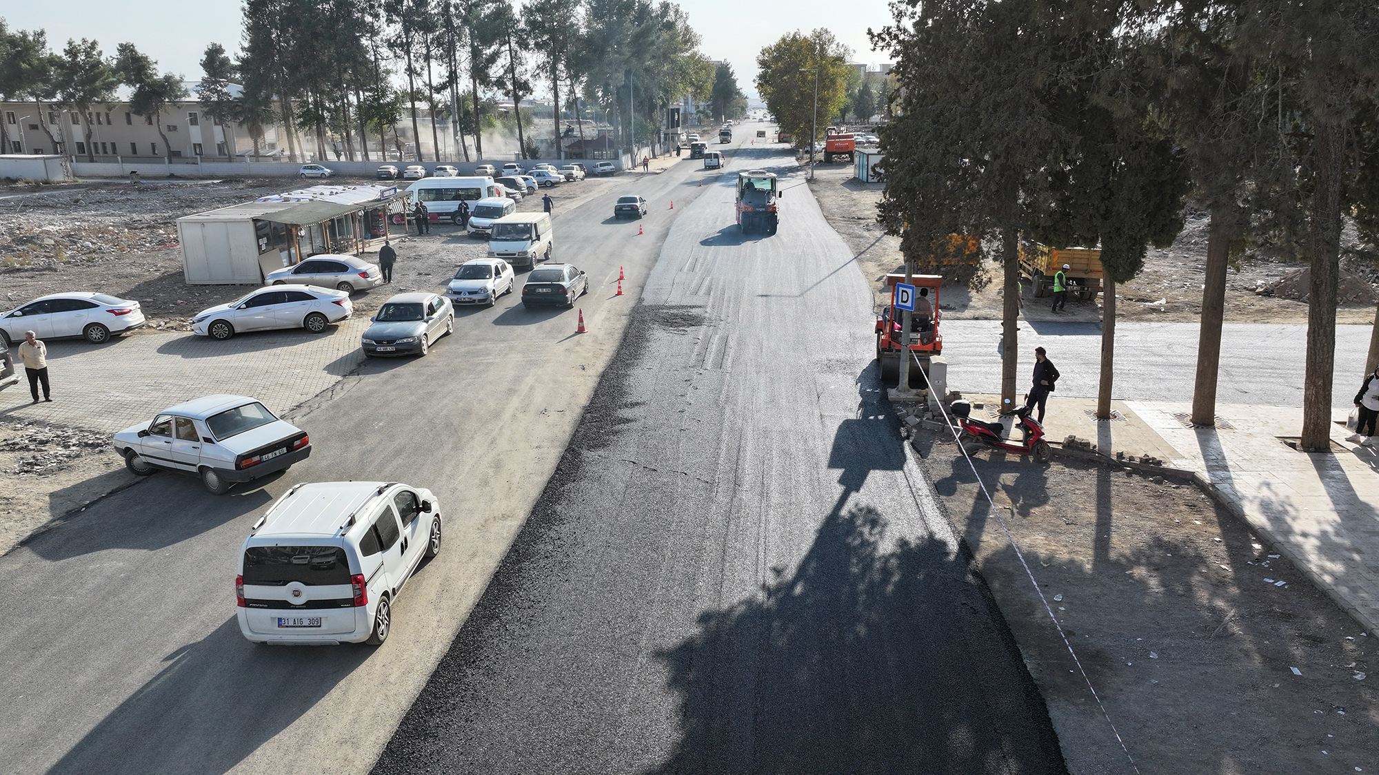 Mahir Ünal Caddesi (3)