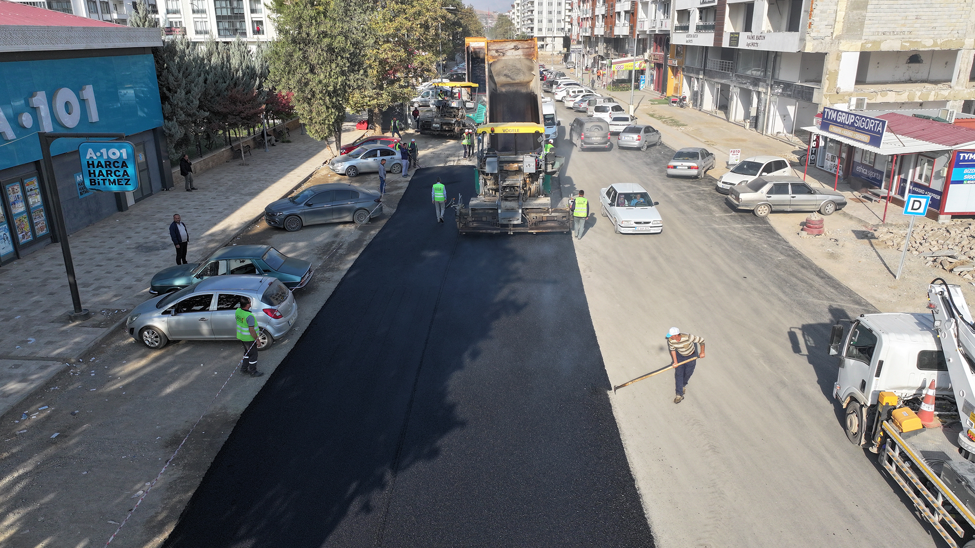 Mahir Ünal Caddesi (8)