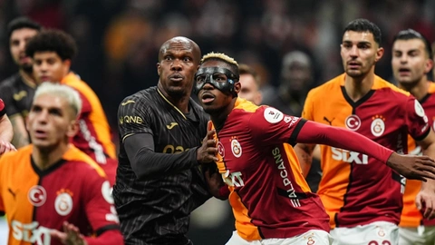 Super Ligde Lider Galatasaray Tr Zrah Cover