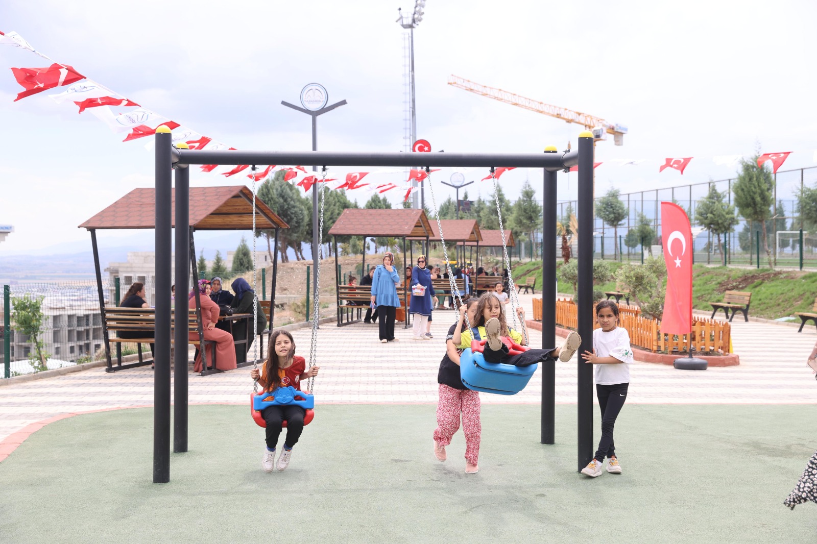 Yildizkent Parki Hi̇zmete Açildi 1