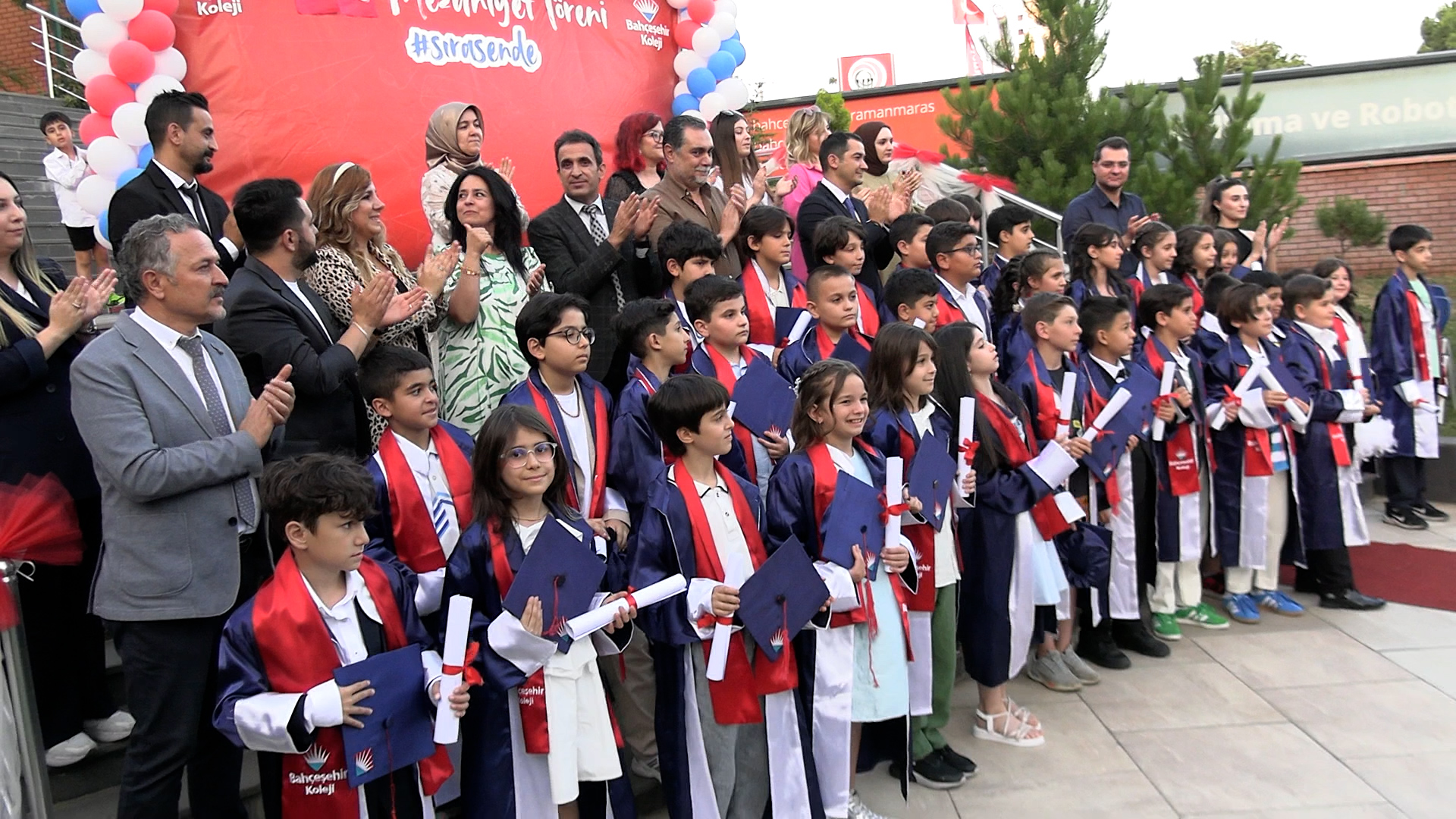 Bahçeşehi̇r Mezuni̇yet 3