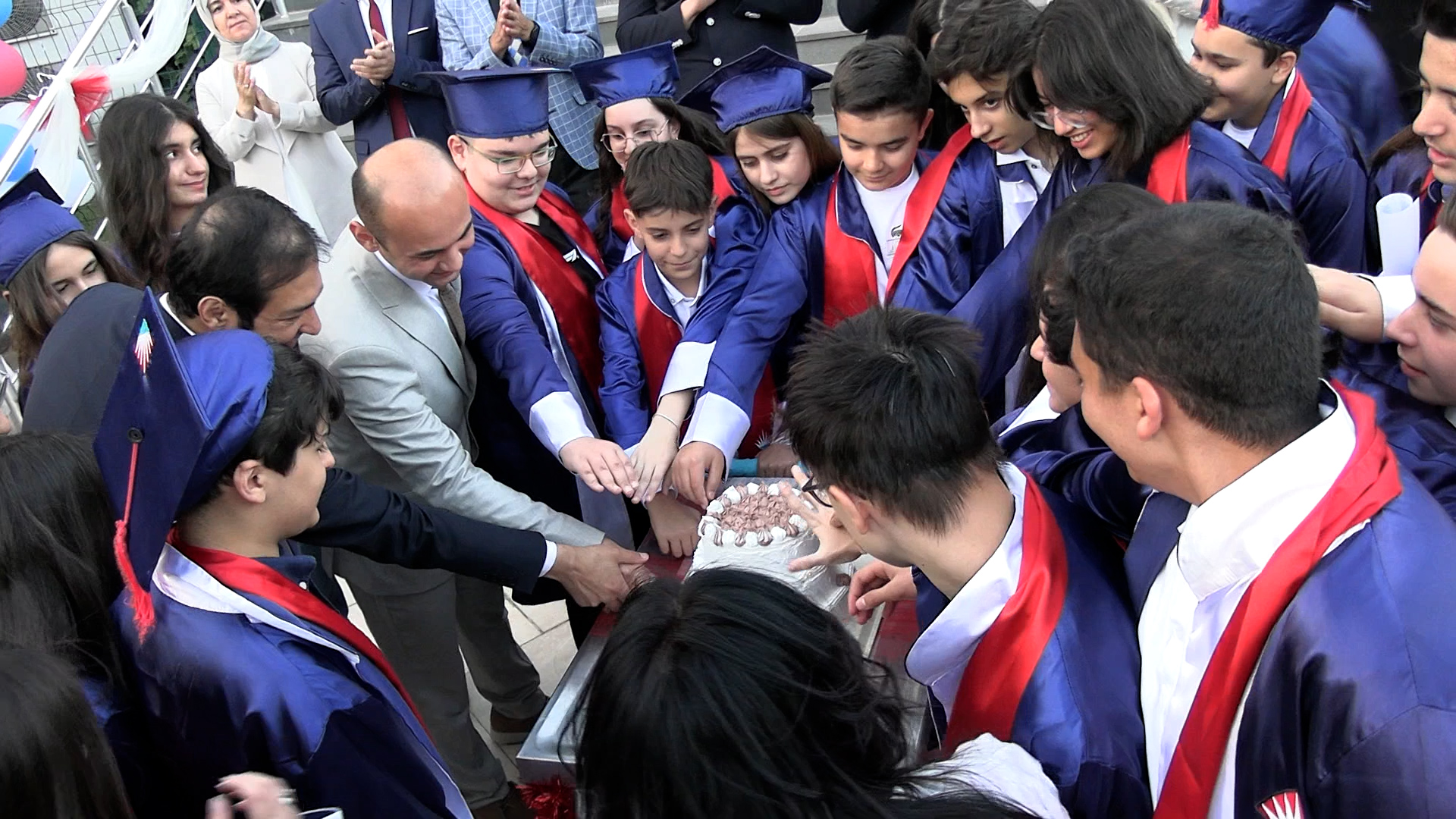 Bahçeşehi̇r Mezuni̇yet 4