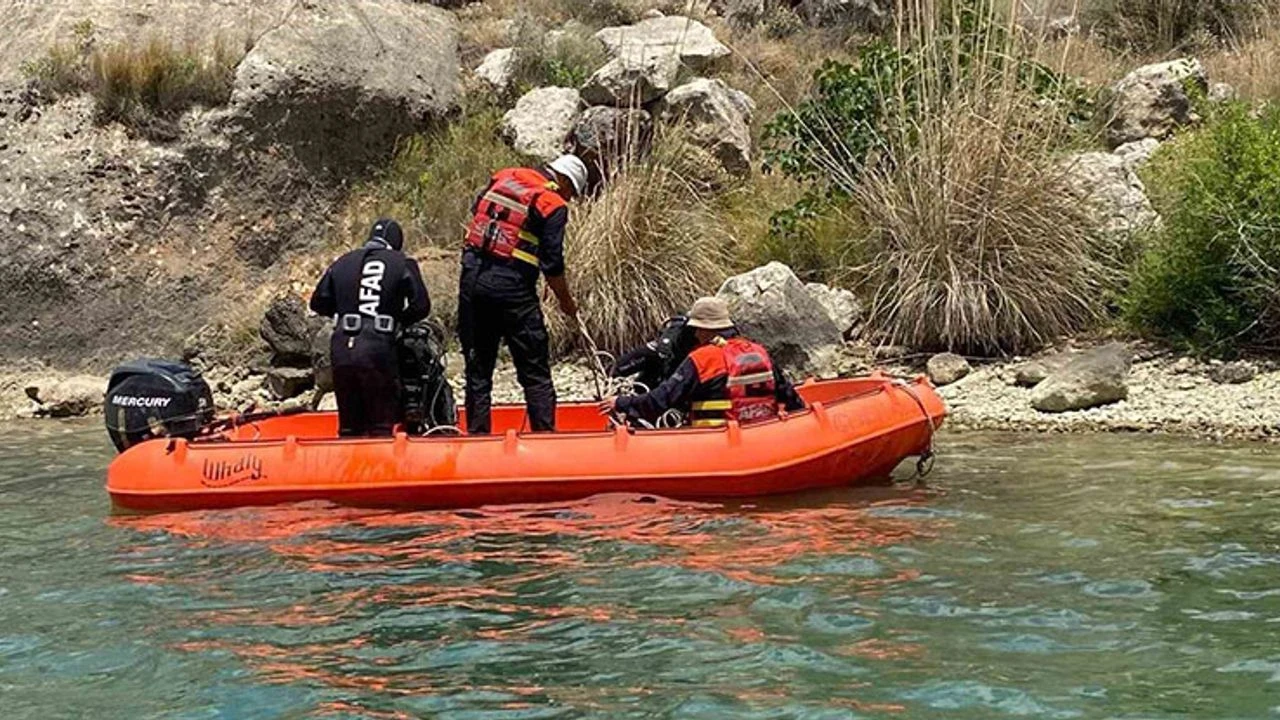 Gaziantepte 15 Gundur Kayip Olan Otizmli Cocugun Cesedi Firat Nehrinde Bulundu