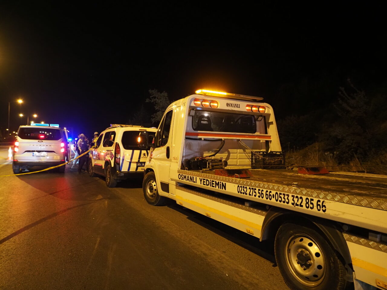 Izmirde Kamyonetin Carptigi Motosikletteki Baba Oldu Oglu Yaralandi E9A281F2B097