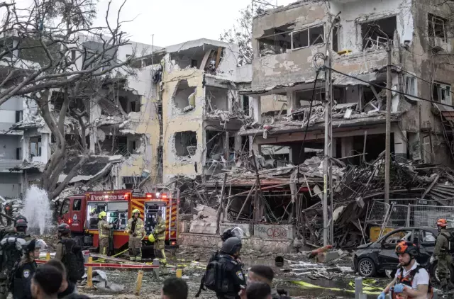 Tarihin En Buyuk Fuze Saldirisina Hazirlanan Iran 18755448 259 M