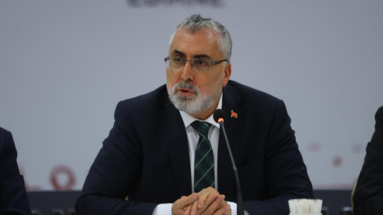 Vedat Isikhan Aa 2056110