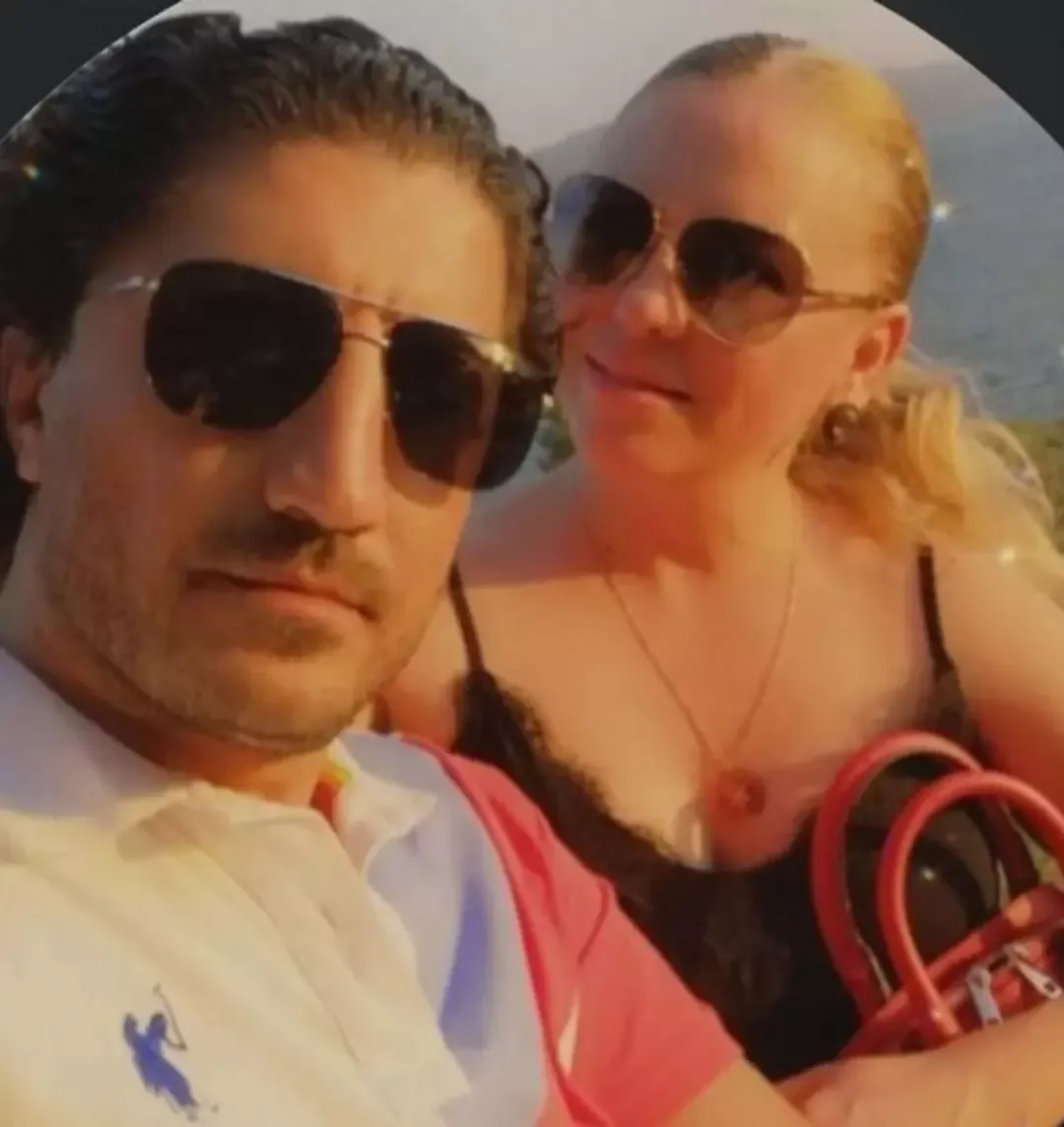 Demet2Jpg P L I F F7Yw J Eu Nh79 Ce4 N H Gw
