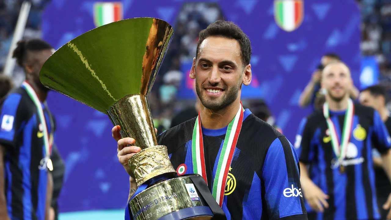 Hakan Calhanoglu 2