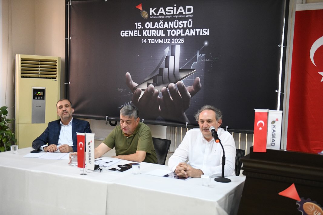 Photo By Kahramanmaraş Kasi̇ad On July 14, 2025. 4 Kişi Ve Şunu Diyen Bir Yazı 'Kasi̇ad Derseği 15. Olağanüstü Genel Kurul Toplantisi 14 Temmuz 2025 W Kasiad' Görseli Olabilir.