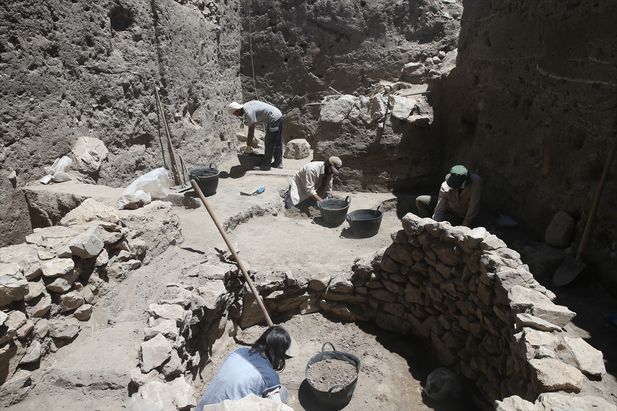Yassi Höyük Si̇lolar (7)