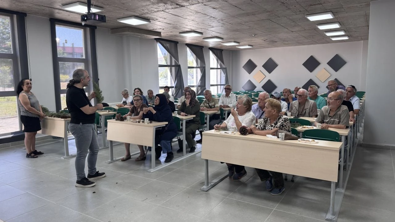 Zonguldakta 60 Yas Ustu Bireyler Universiteli Oldu