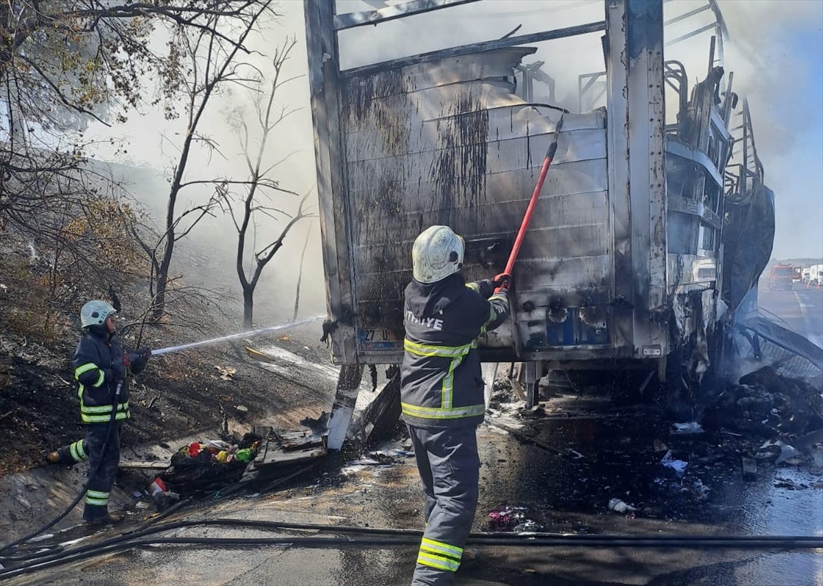 A A 20250924 39213024 39213022 A D A N A D A T I R I N D O R S E S I N D E C I K A N Y A N G I N S O N D U R U L D U