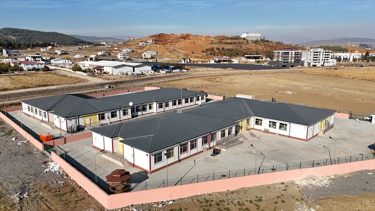 Deprem Sonrasi Yapialn Okullar 4