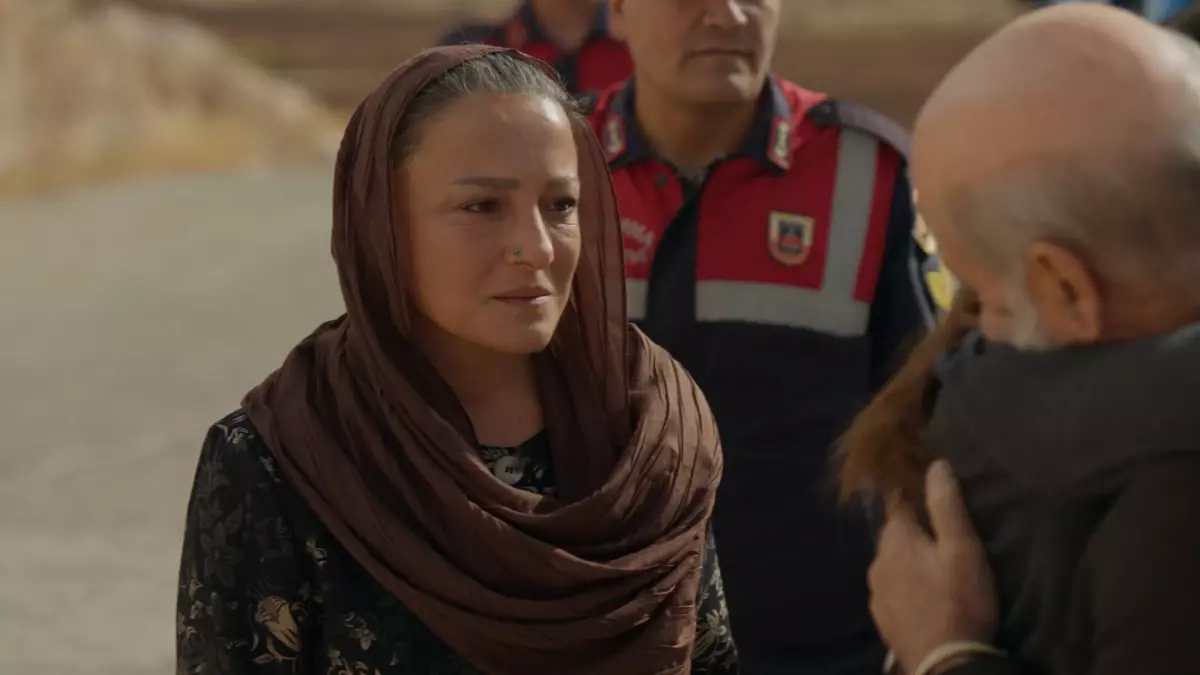 Kanada Dan Mardin E Uzanan Bir Aci Uzak Sehir 10 18037500 Amp