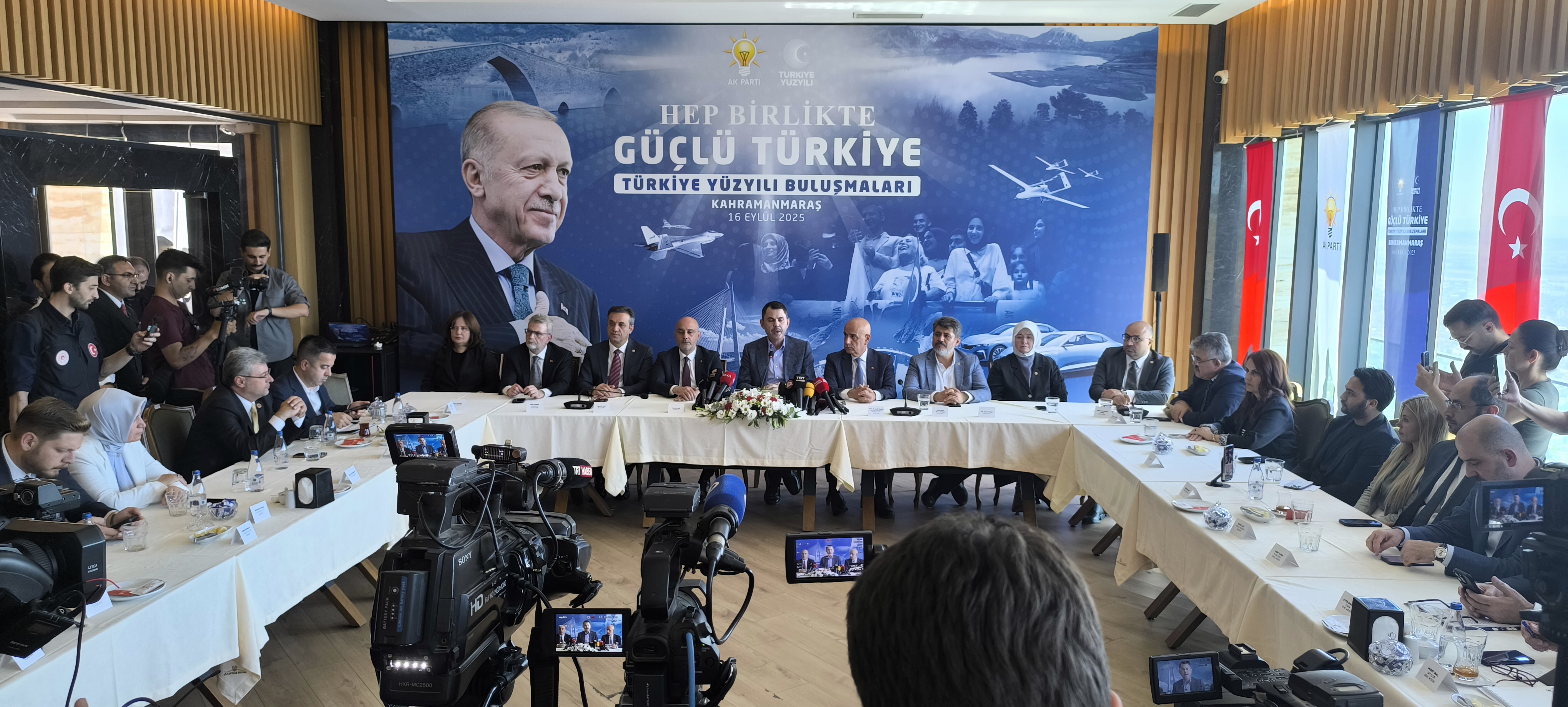 Maraş Bakan Kurum (2)