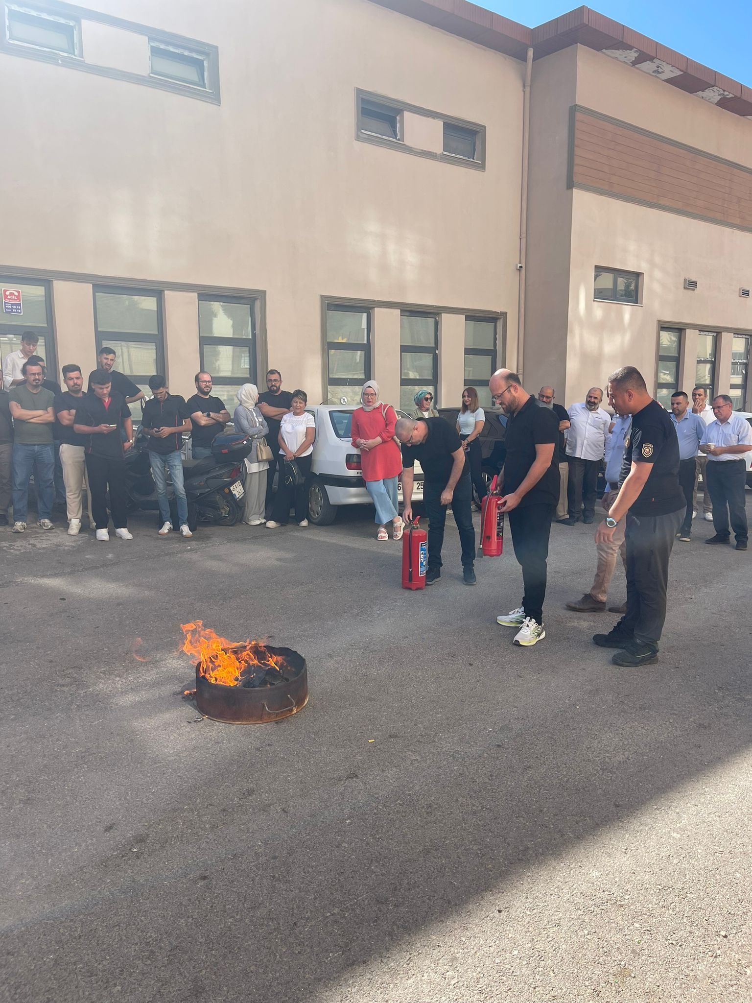 Maraş İstklal Üni̇ Yangin Tatbi̇kat (2)