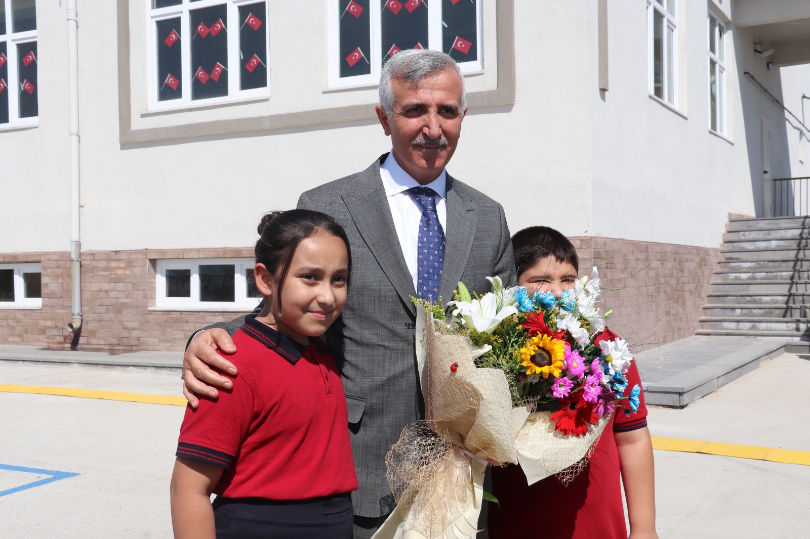 Mi̇lli̇ Eği̇ti̇m İlköğreti̇m Haftasi (2)