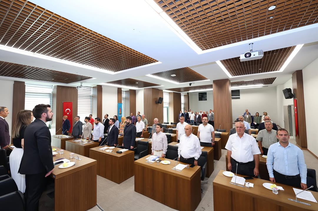 Oni̇ki̇şubat Mecli̇s (2)