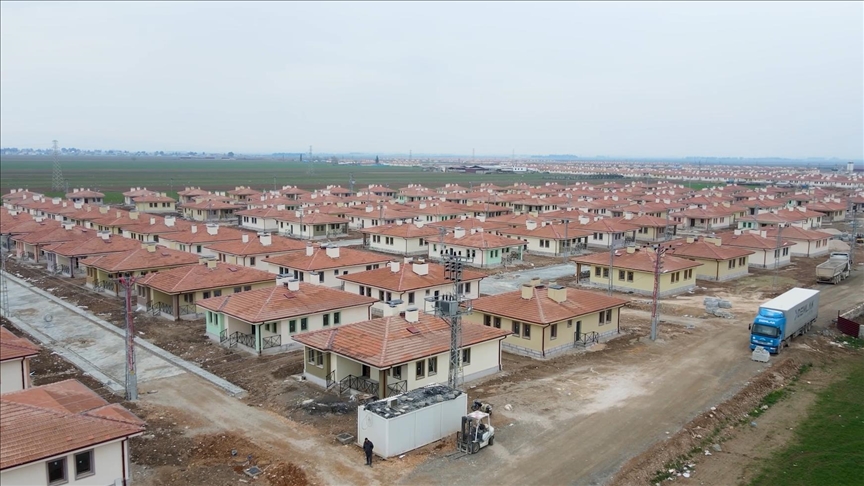 Thumbs B C 924E8049318039Df28B904999A419427