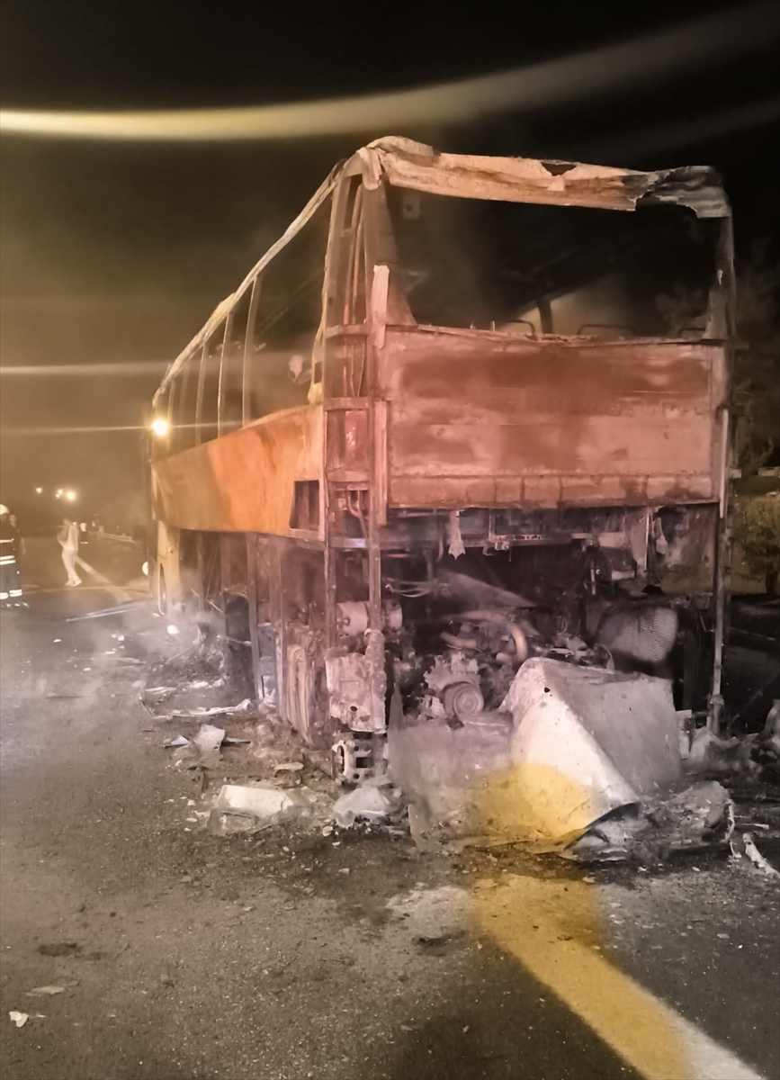 A A 20251003 39296290 39296289 A D A N A D A S E Y I R H A L I N D E K I Y O L C U O T O B U S U Y A N D I