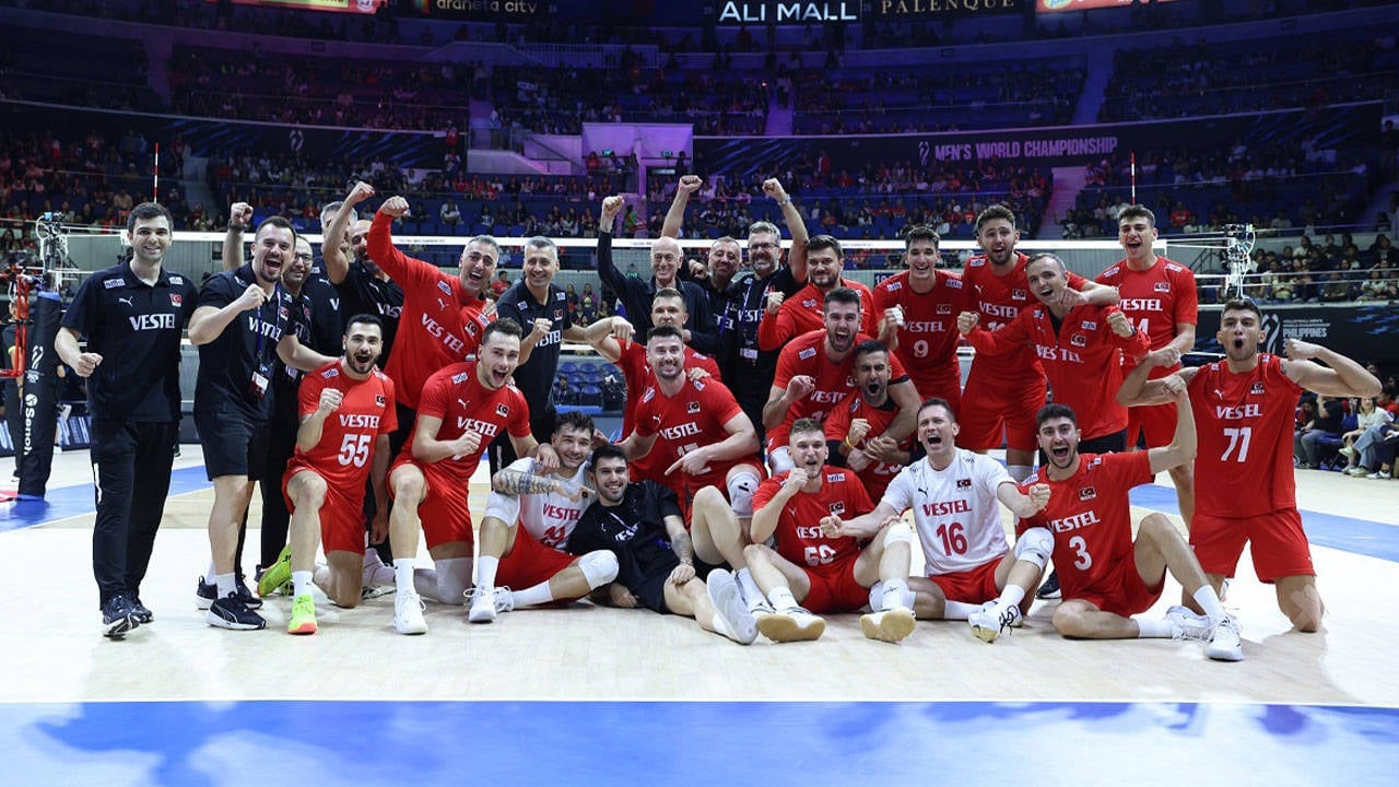 A Milli Erkek Voleybol Takimi Dunya Sampiyonasina Galibiyetle Basladi-1