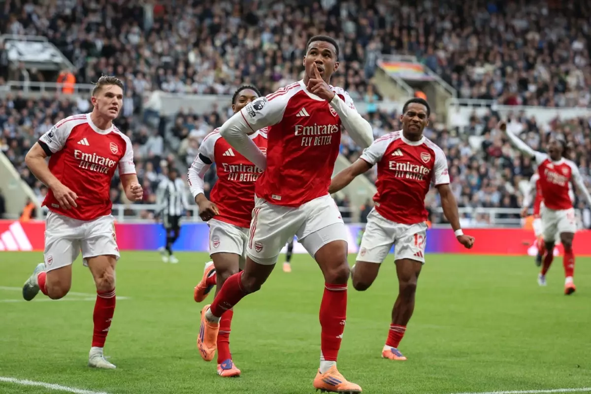 Arsenal E 90 6 Da Hayat Opucugu 19096228 9749 Amp
