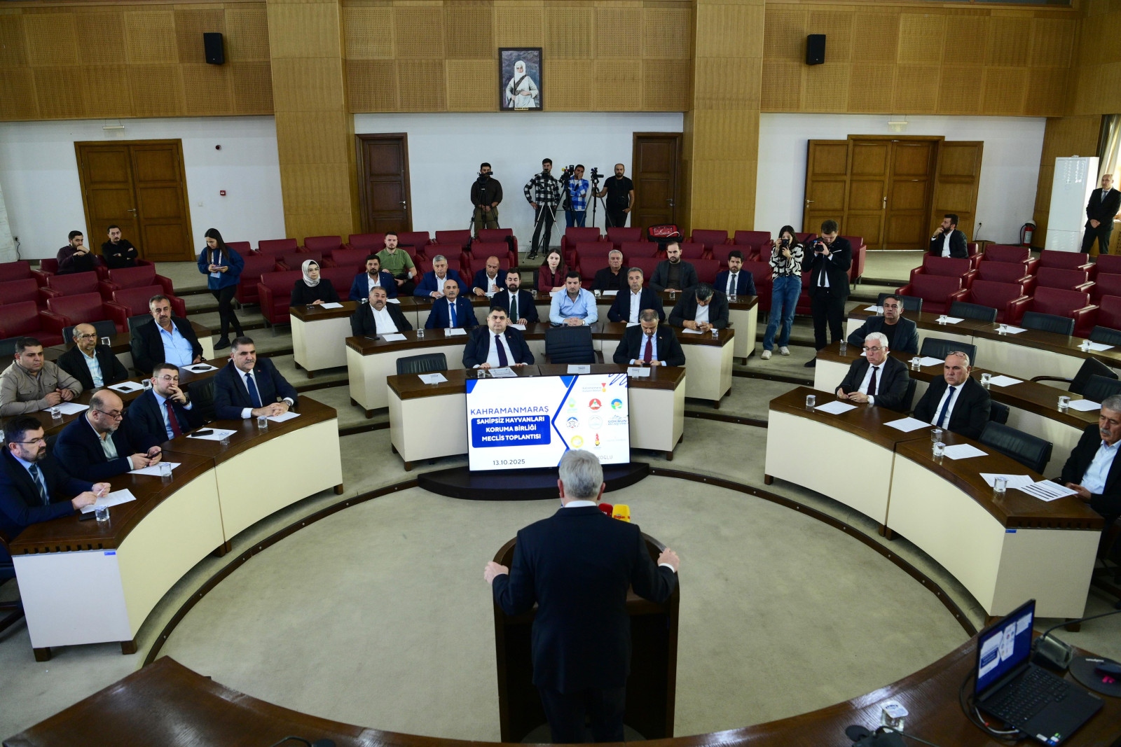 Bş Mecli̇s Sahi̇psi̇z Hayvanlar 3