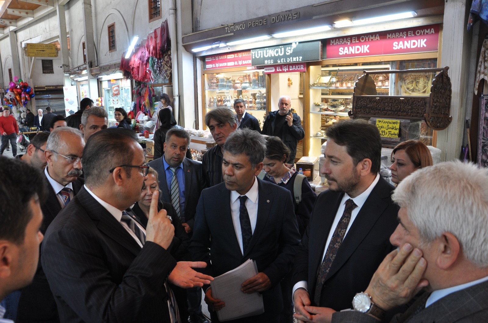 G4 A U H T B W I A A F U Q9