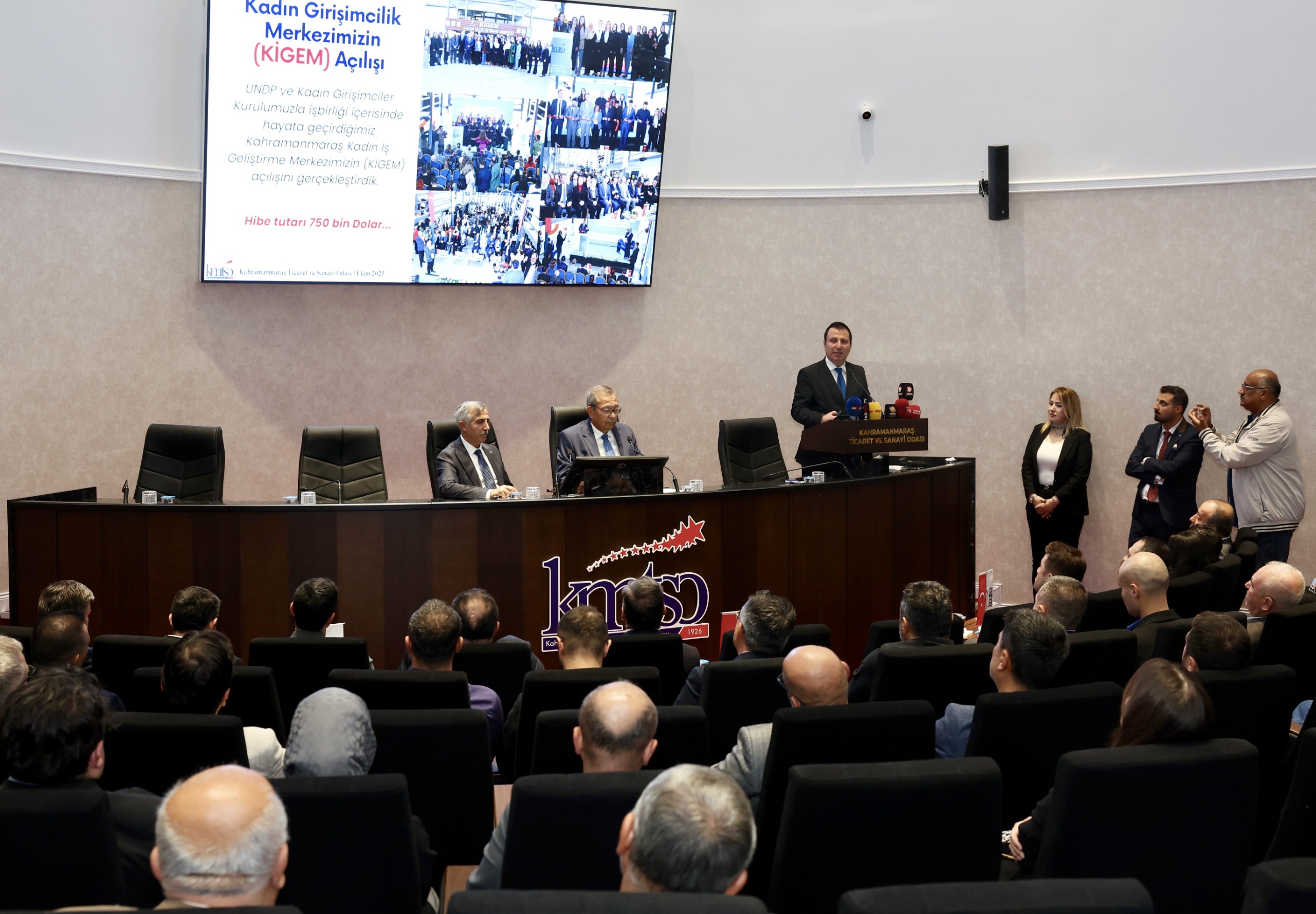 I M G 20251027 W A0037