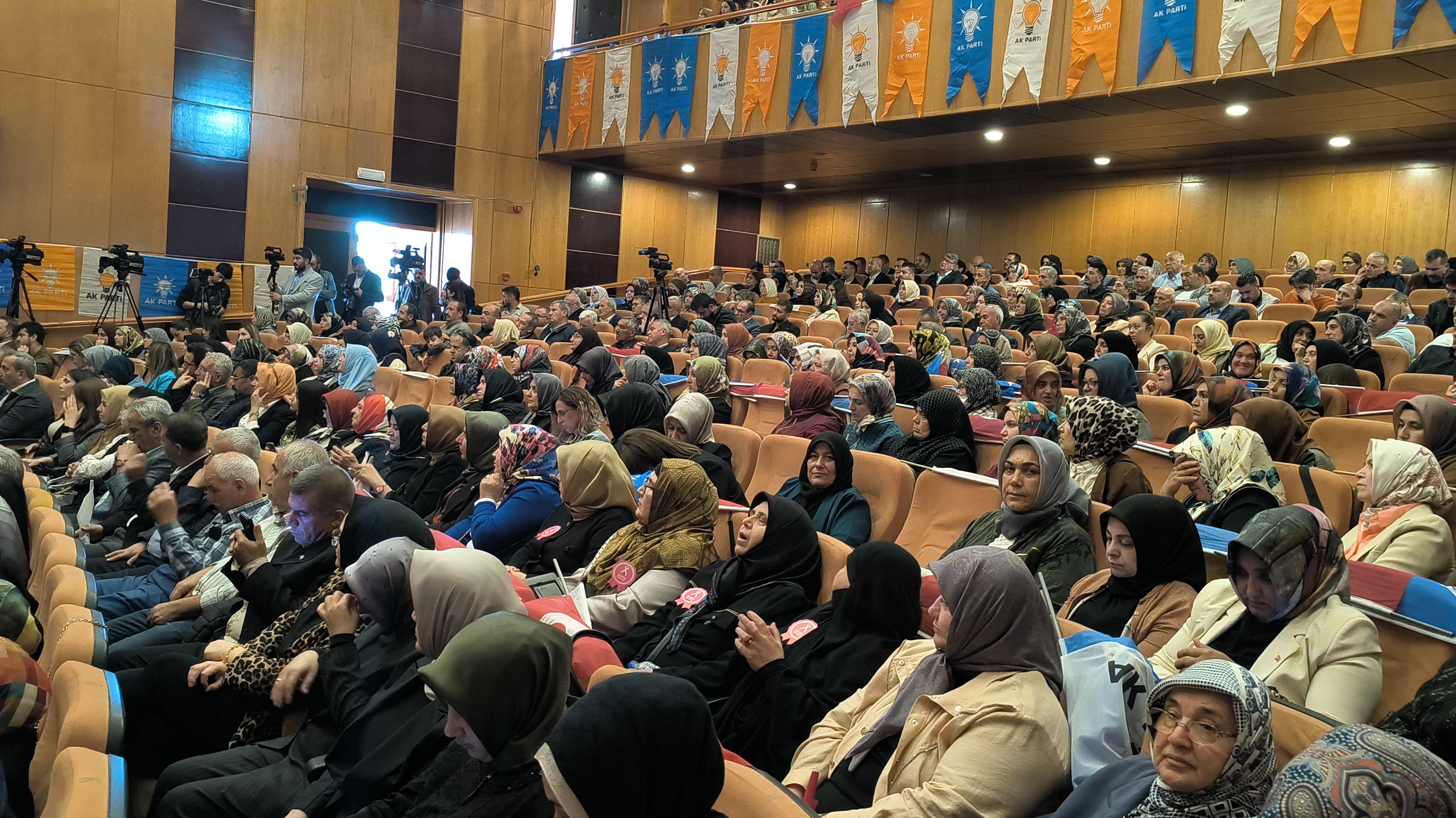 İl Danişma Ak Parti̇ (3)