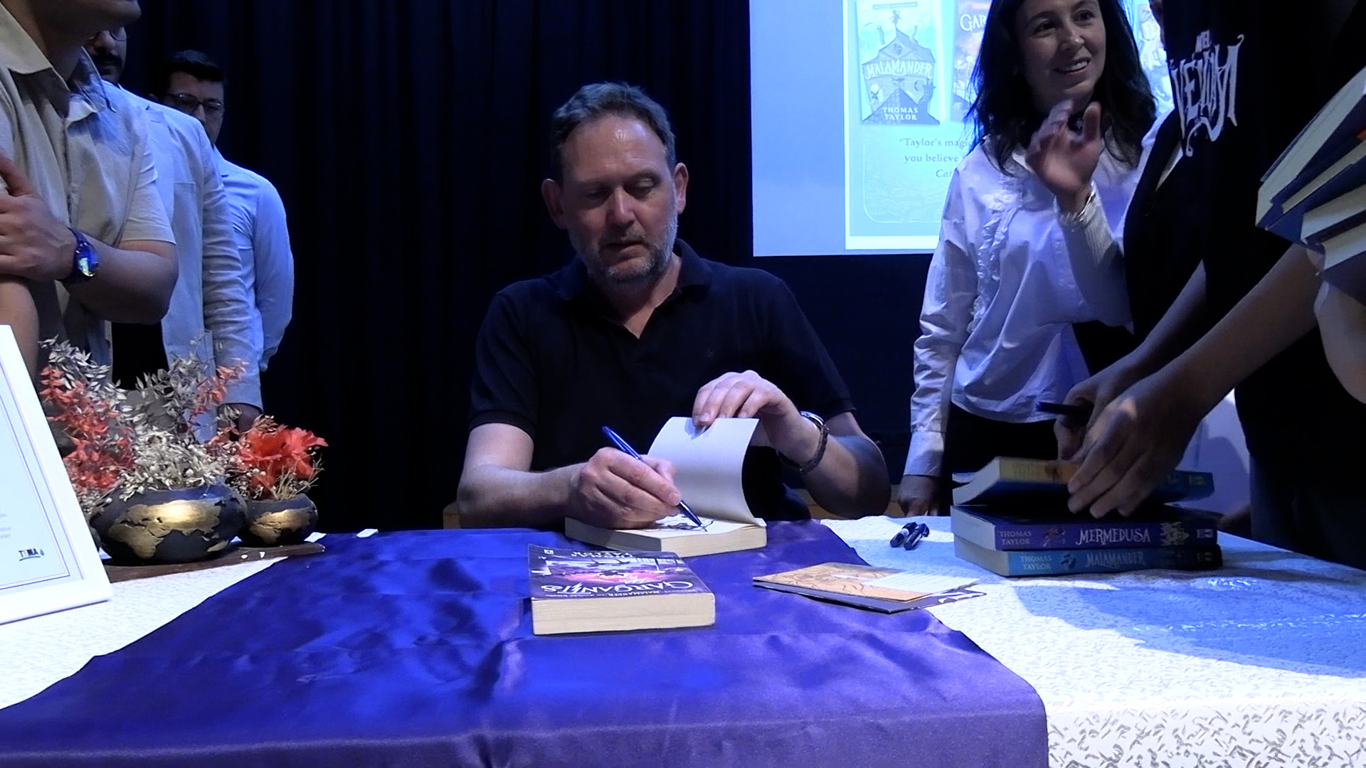 İngi̇li̇z Yazar 3