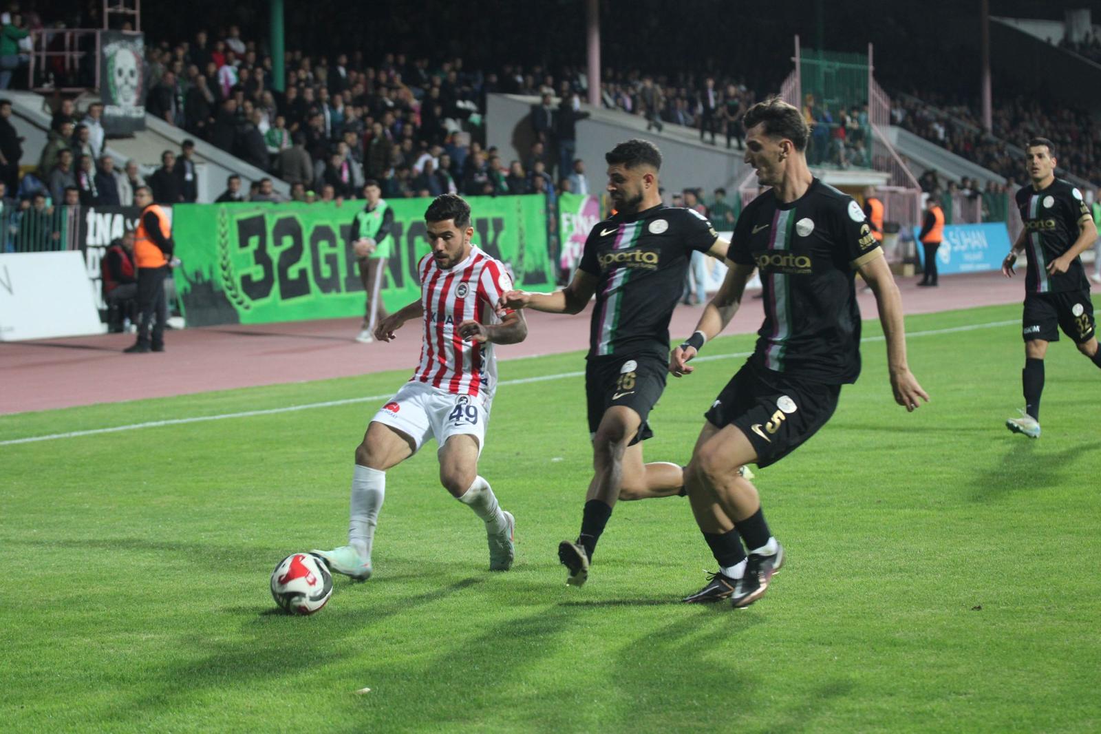 Maraş İsti̇klalspor 3