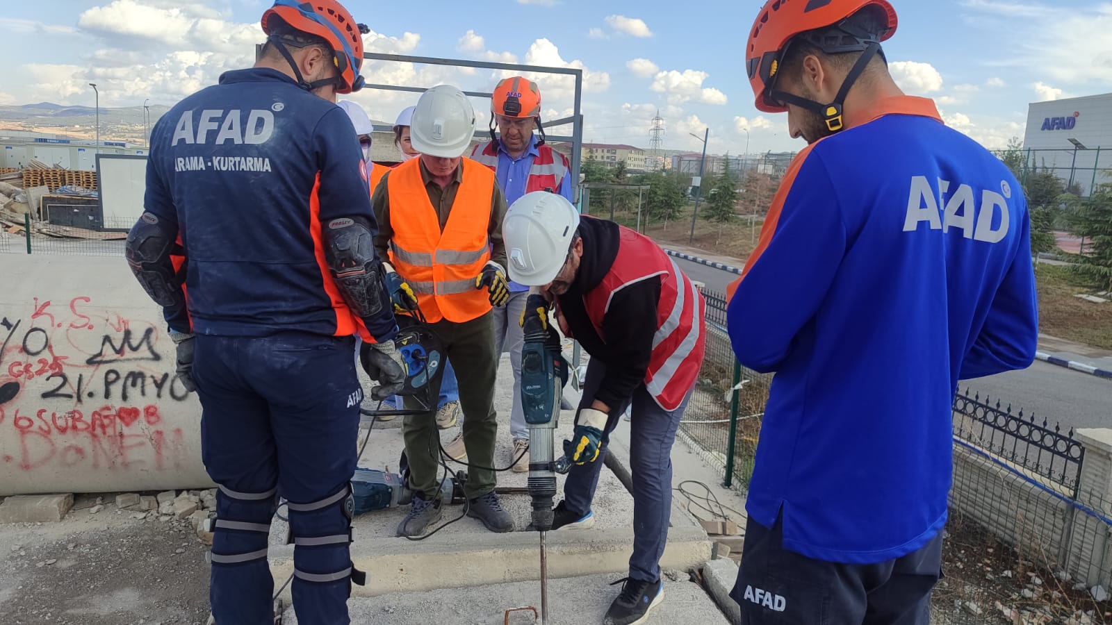 Mi̇lli̇ Eği̇ti̇m Arama Kurtarma (3)