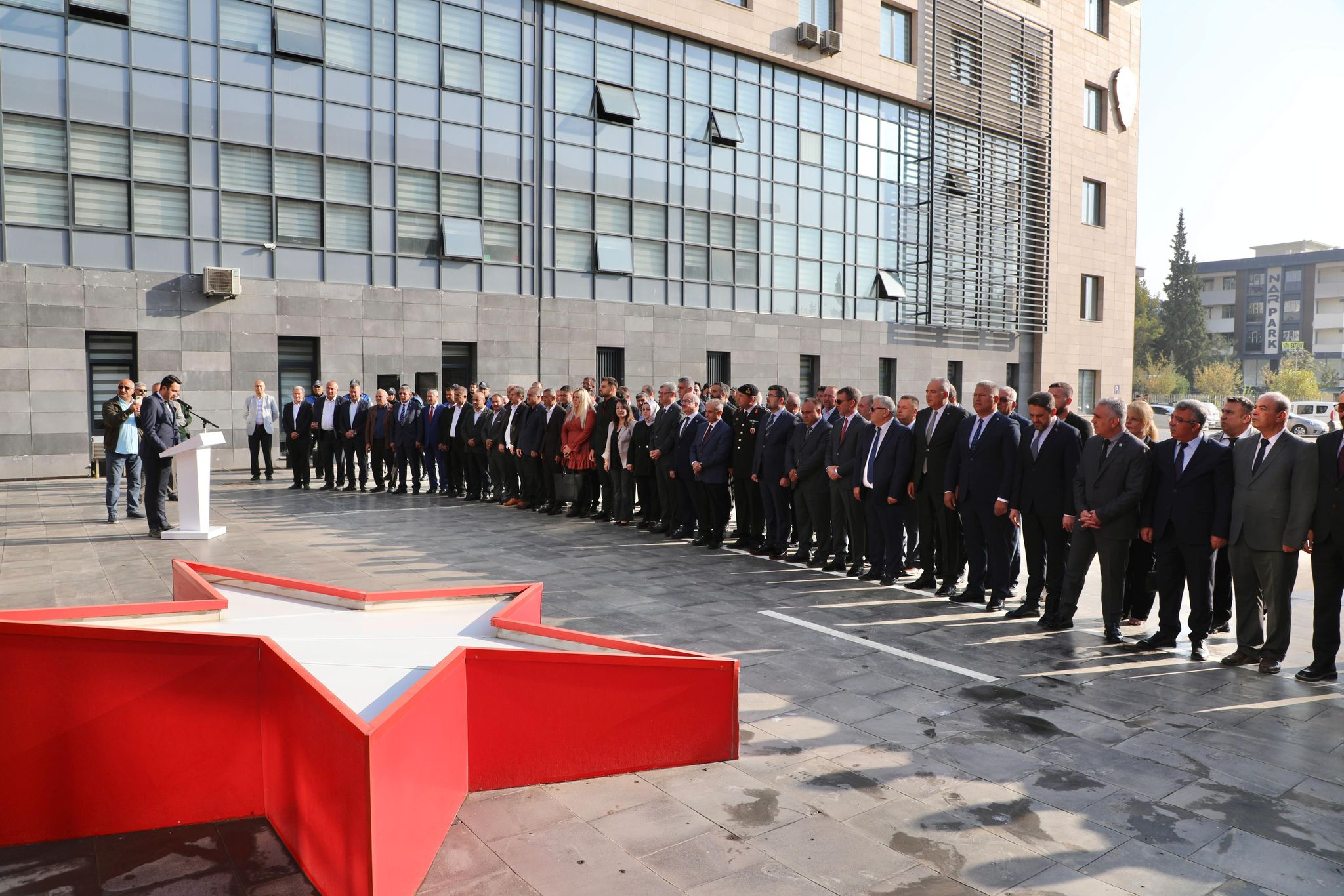 Muhtarlar Çelenk (2)