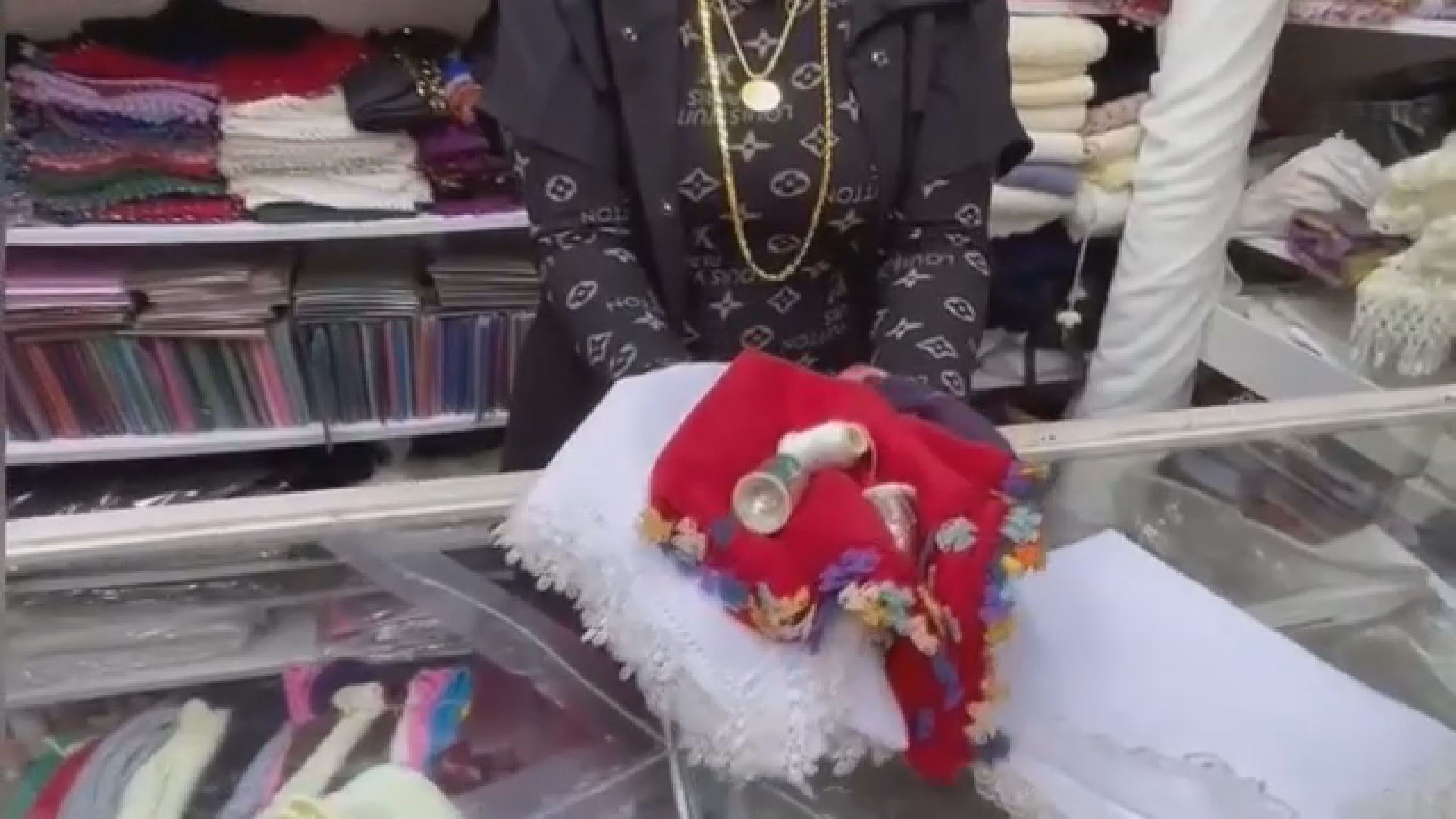 Umuda Dönüşen Kadin (1)-1