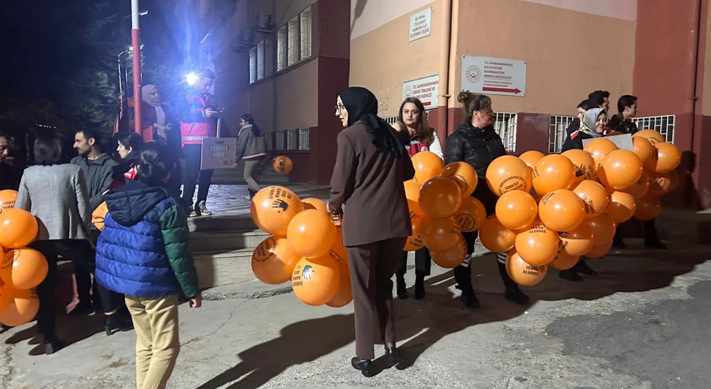 212D2B30 0Fcb 4E59 8002 23365558B997