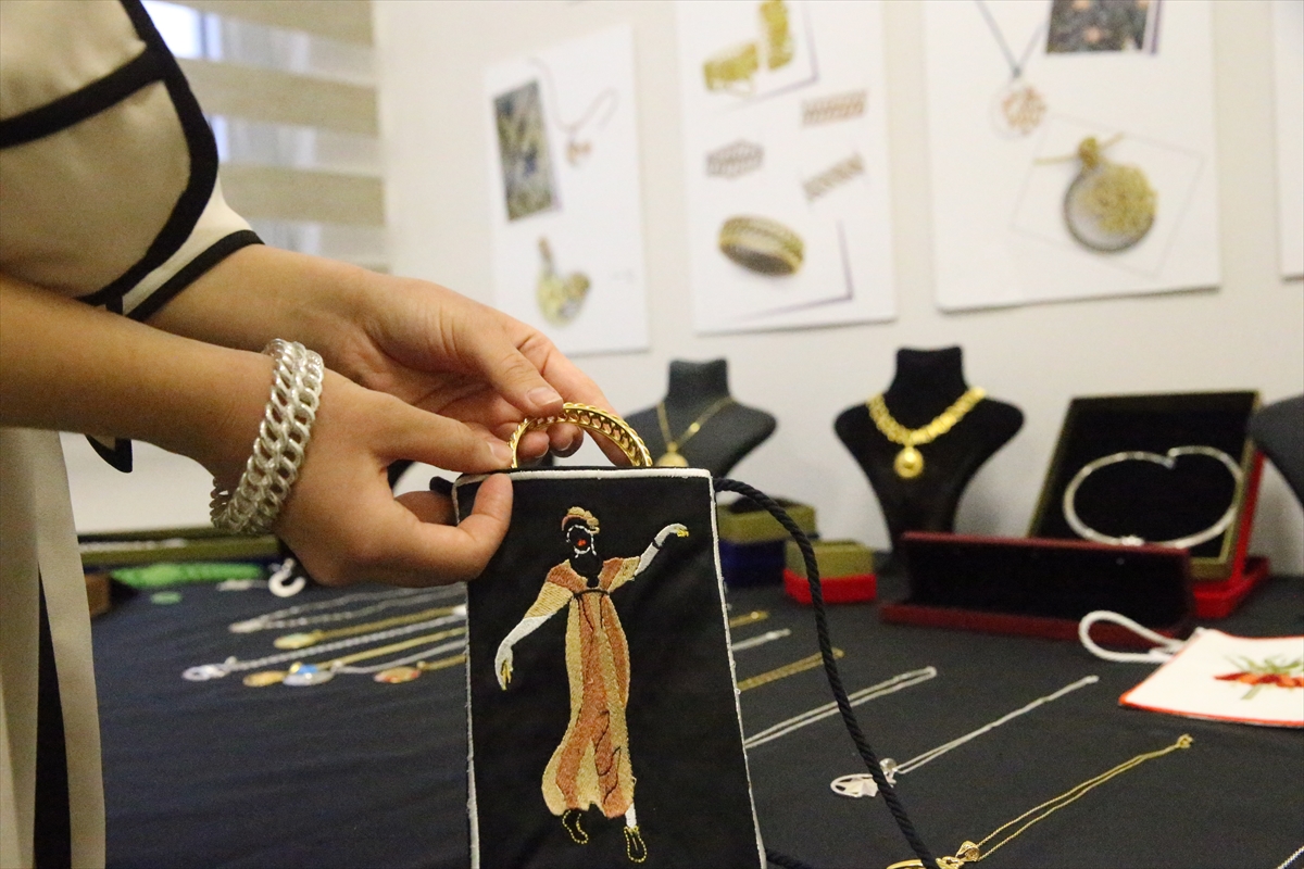 A A 20251122 39773096 39773088 K A H R A M A N M A R A S I N D O G A L V E K U L T U R E L D E G E R L E R I T A K I L A R A I S L E N I Y O R