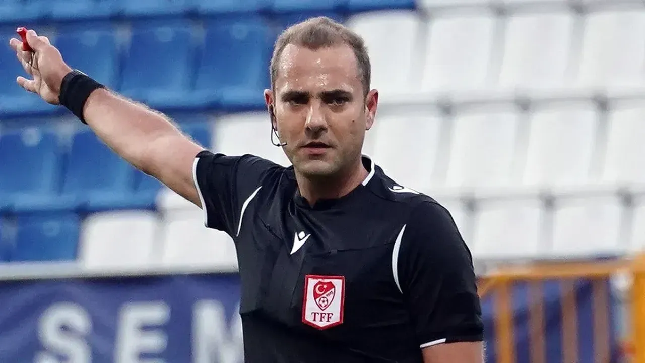 Cagdas Altay Kimdir Galatasaray Karnesi Yonettigi Maclar