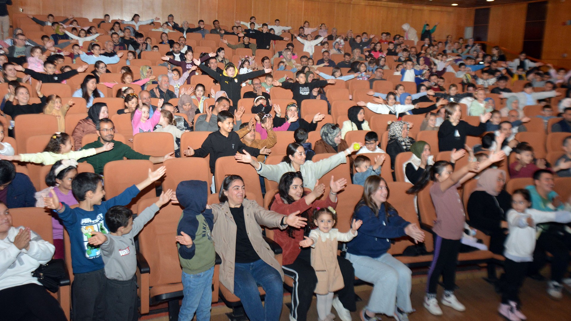 Thumbnail Çocuk Gösterisi (3)