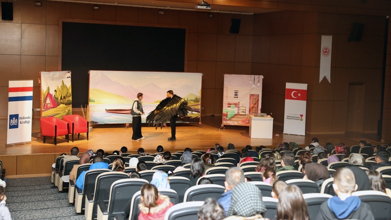 Thumbnail Tiyatro (3)