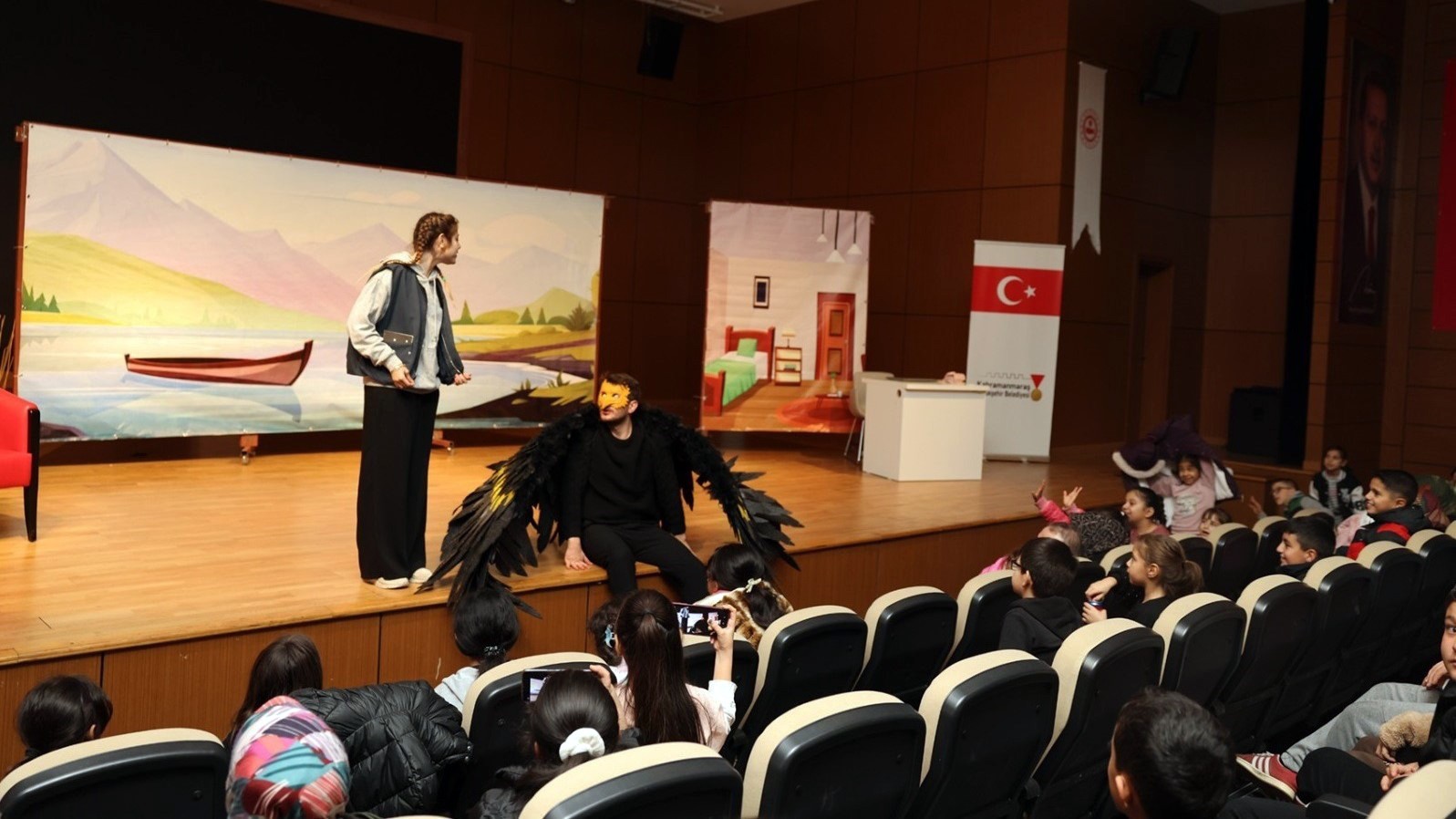 Thumbnail Tiyatro (5)