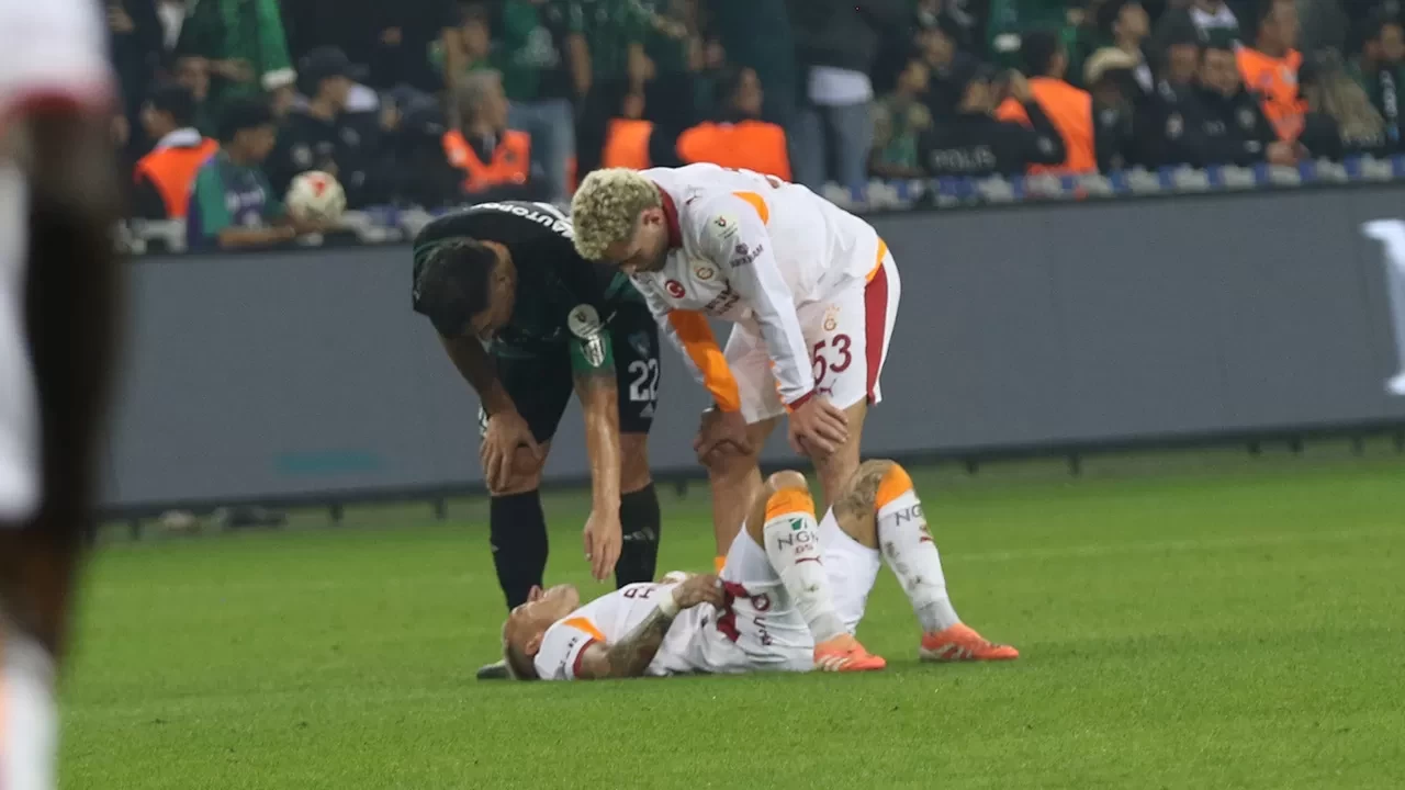 Zes1 Galatasarayda Lucas Torreira Sakatlandi