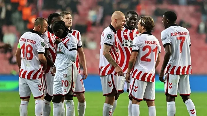 00D99869 Samsunspor 7