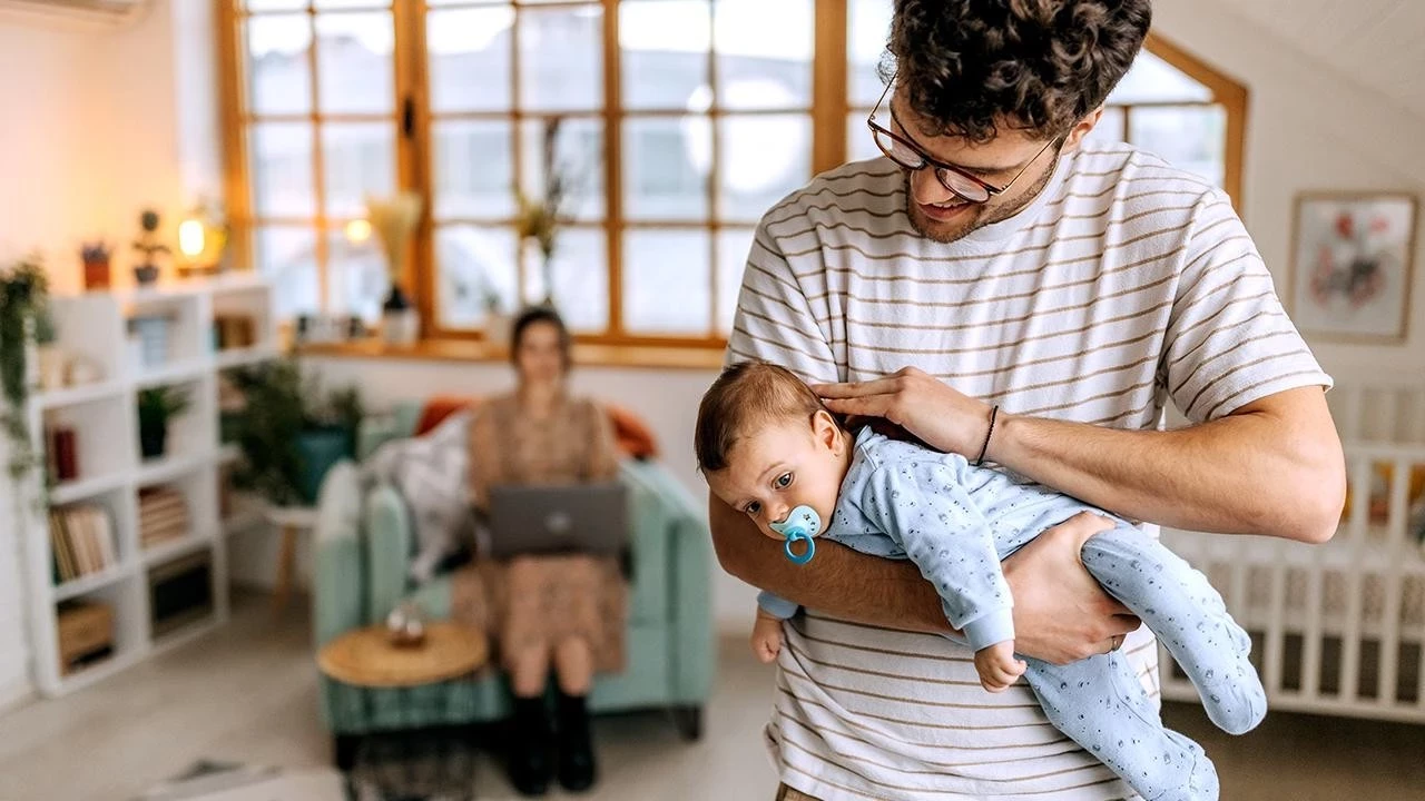 Dogum Izni 24 Haftaya Cikarilacak Babalik Izni Artacak Vl4Q Cover