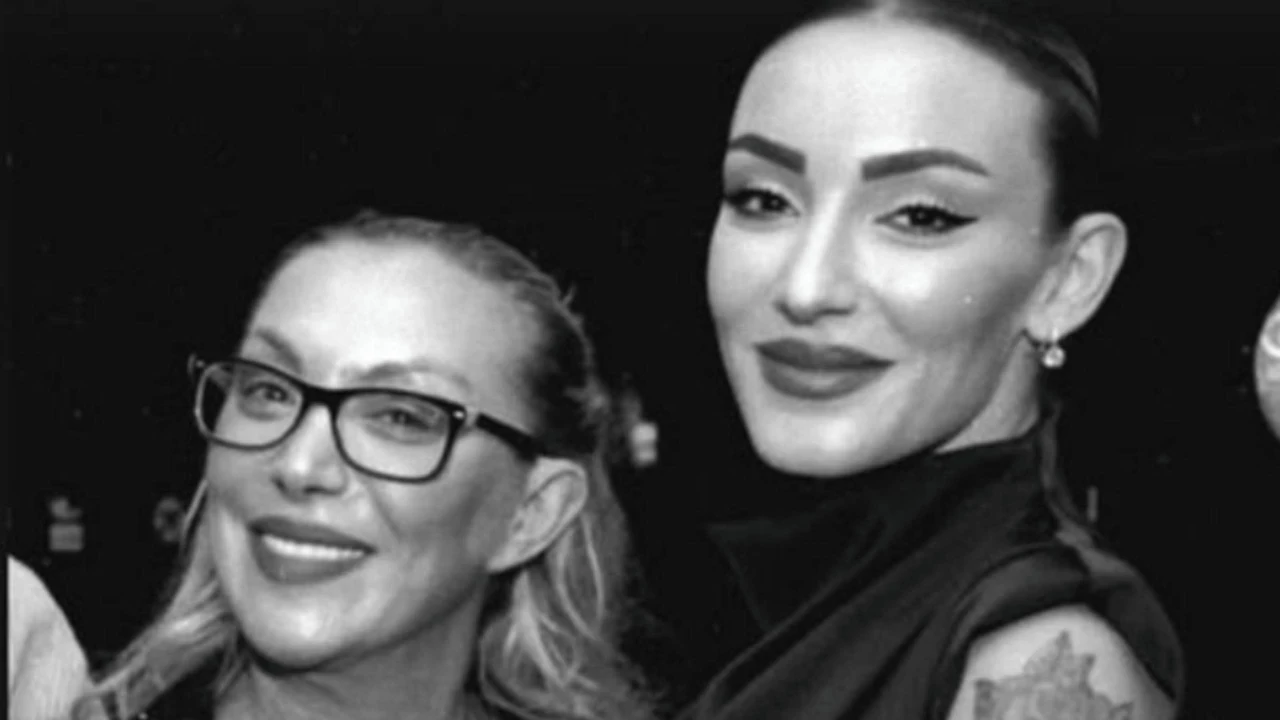 Gullunun Kizi Tugyan Ulkem Gulter Gozaltina Alindi Haber Merkezi Yayinlanma 09122025 22 09 Son Guncelleme 09122025 22 10 Gullunun Kizi Tugyan Ulkem Gulter Gozaltina Alindi Unlu Sarkici Gullun Zz8O-2