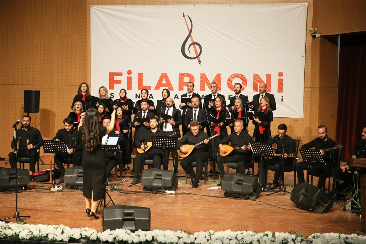 Maraş Halk Müzi̇ği̇ Konser (2)