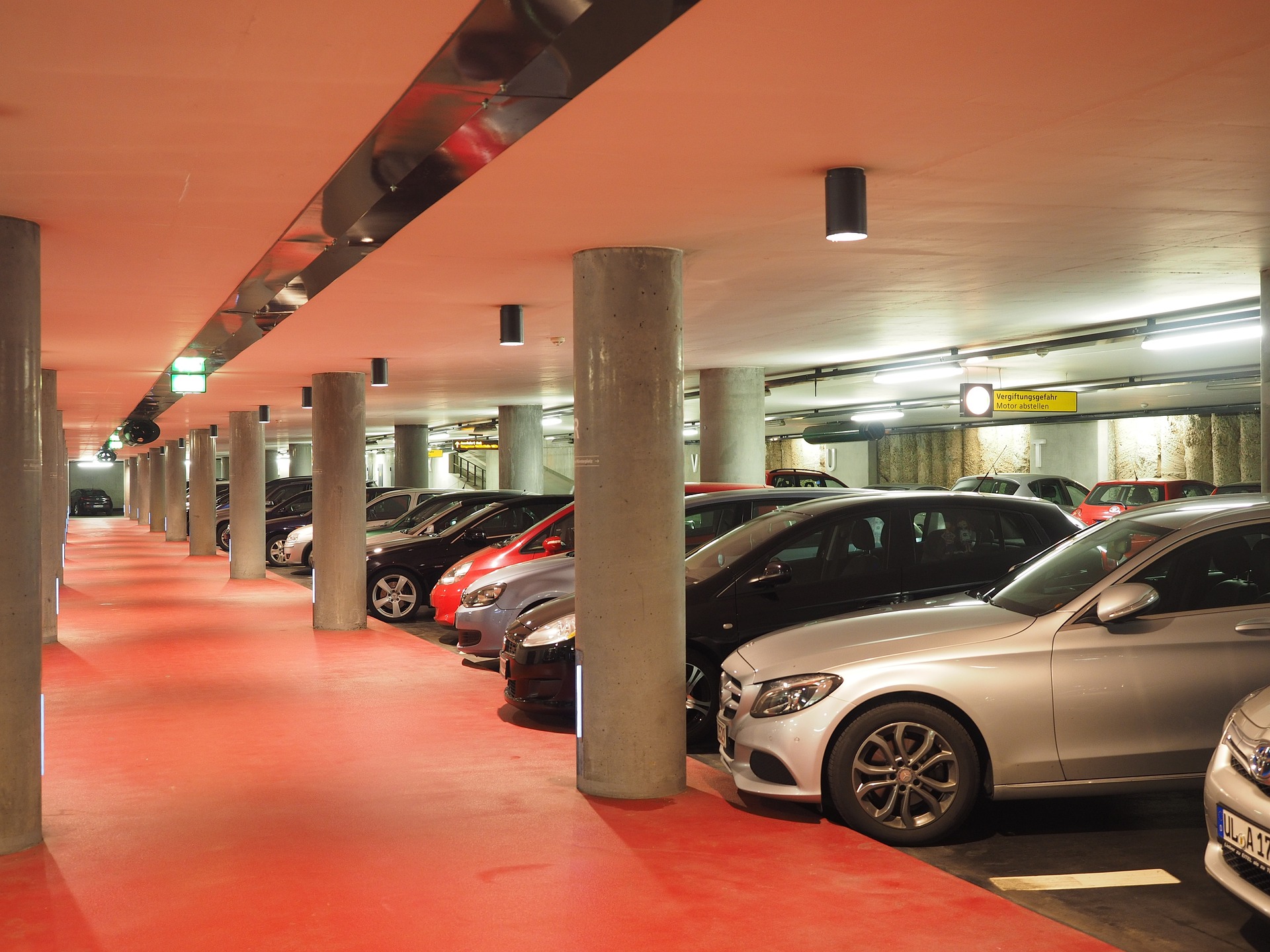 Multi Storey Car Park G5724057B7 1920