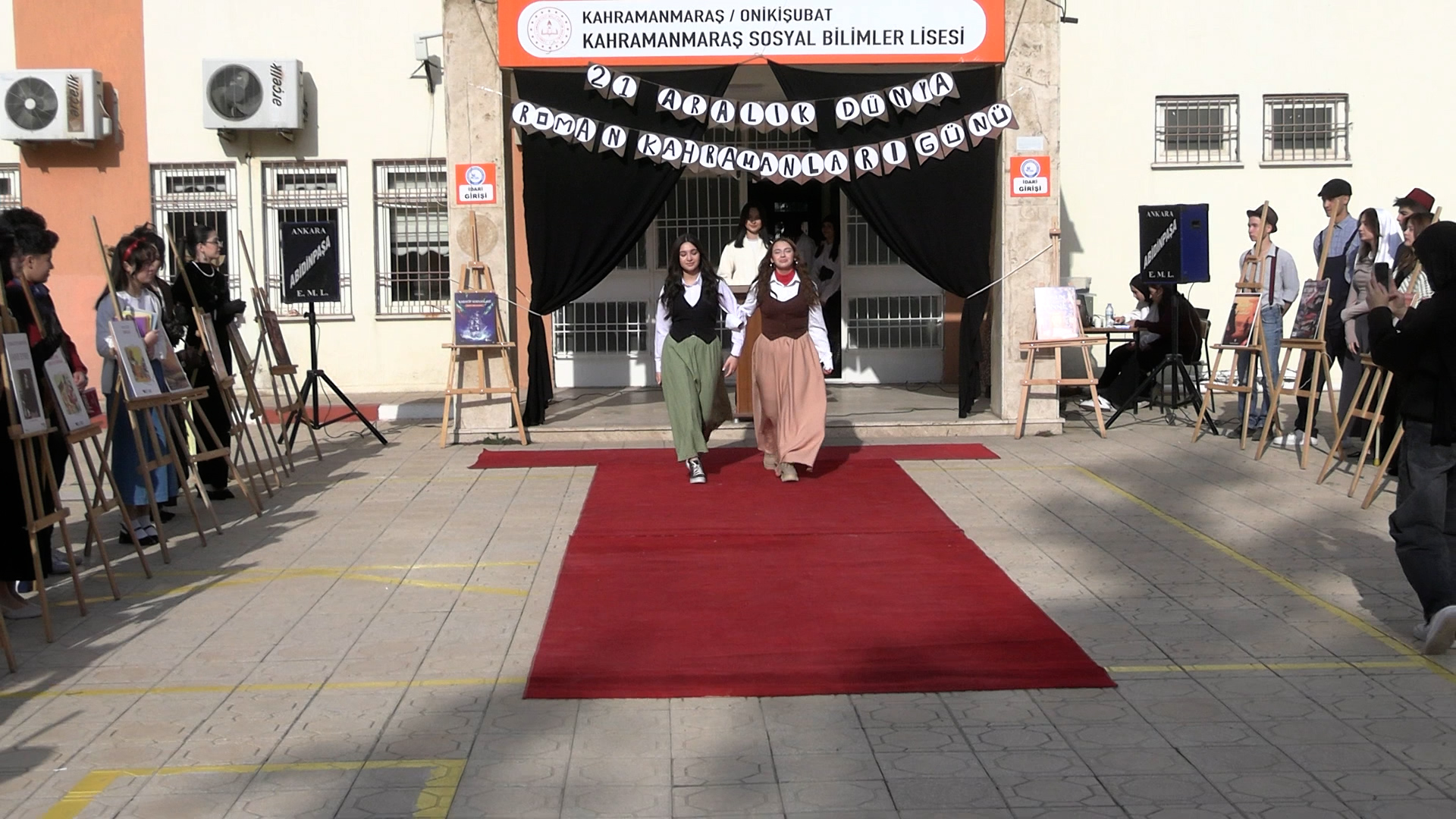 Roman Karakterleri̇ 3