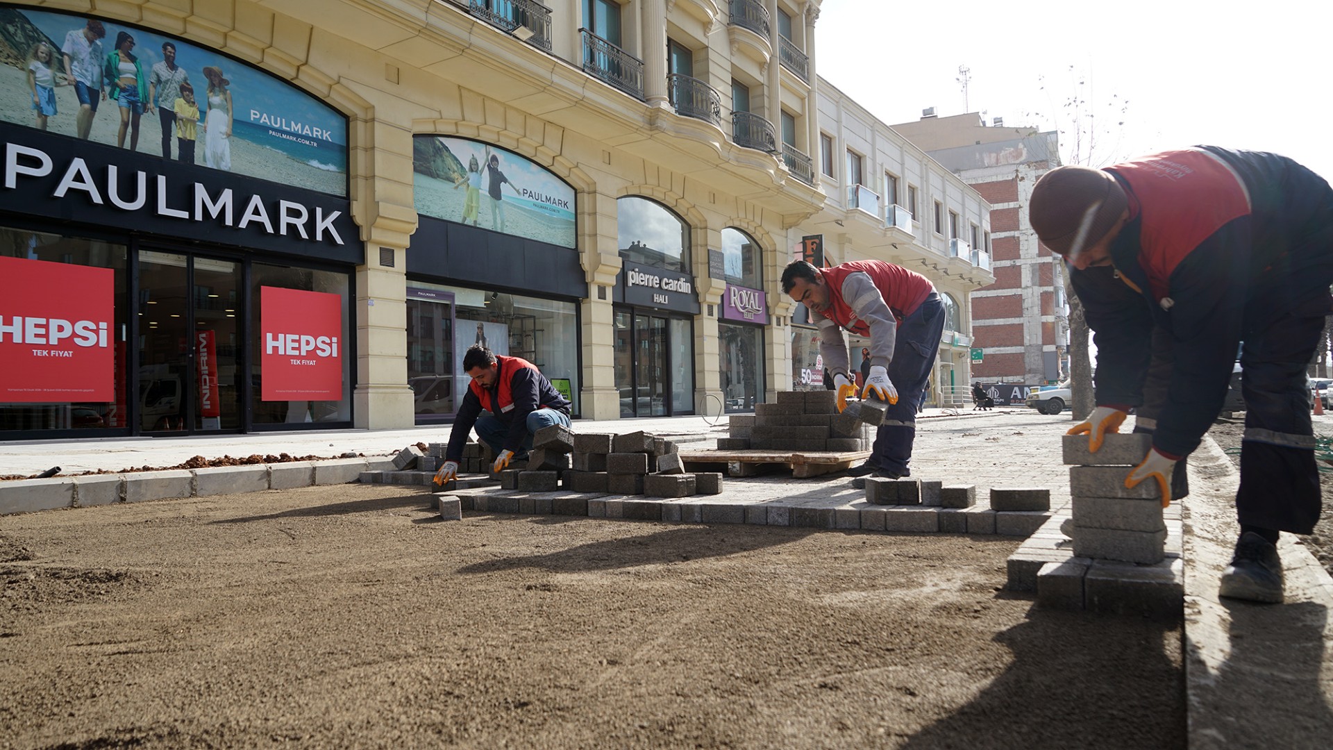 0E13C904 160B 406D 8734 01550C22229F