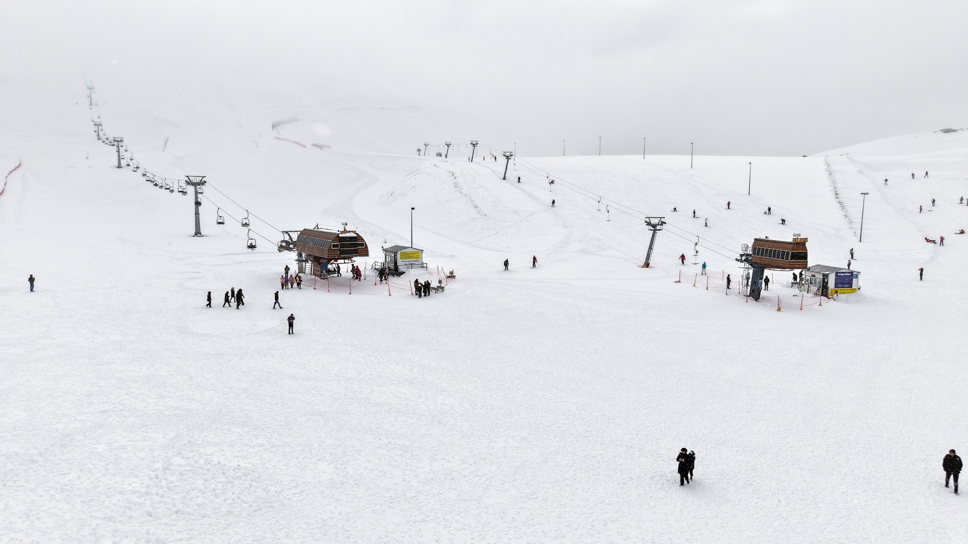 52710889 F147 4525 8E01 Fc7846A4Bc6B